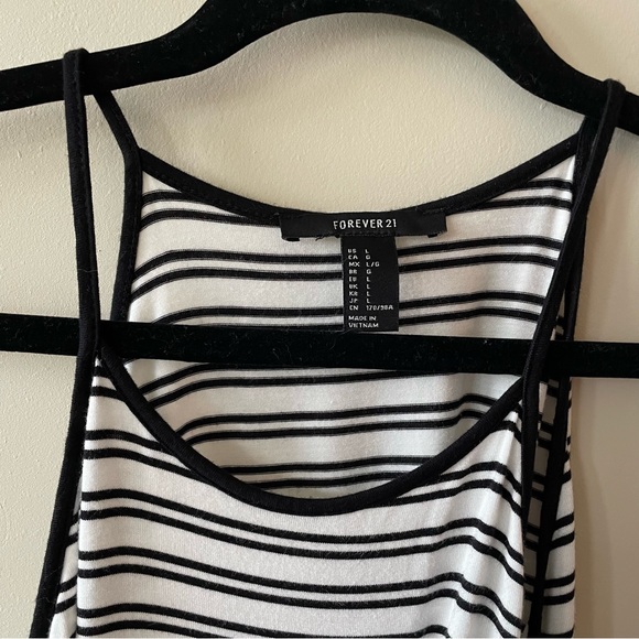 🔥BOGO FREE Striped high neck tank - Picture 2 of 4